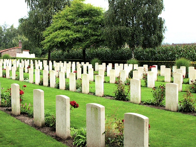 Dickebusche New Military Cemetery