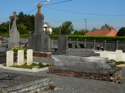 La Longueville Communal Cemetery