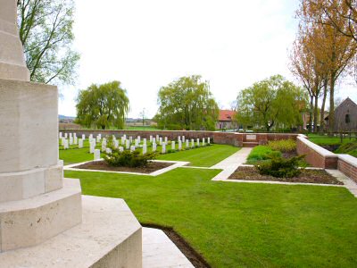 La Plus Douve Farm Cemetery