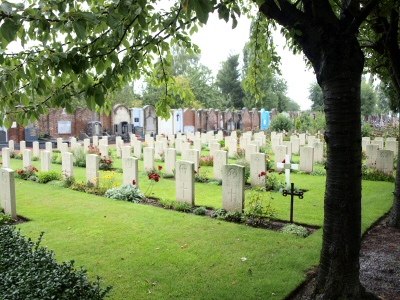 Sailly Labourse Communal Cemetery 