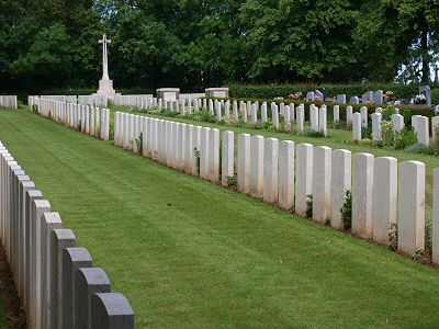 Viller-Faucon Communal Cemetery