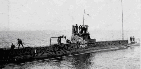 HM Submarine E18