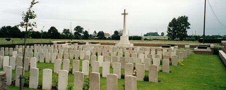 Cinq Rues British Cemetery, Hazebrouck