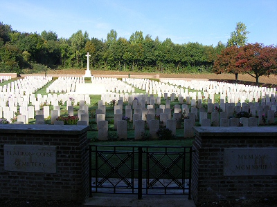 latiron Copse Cemetery, Mametz