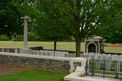 Hillside Cemetery, Le Quesnel, Somme