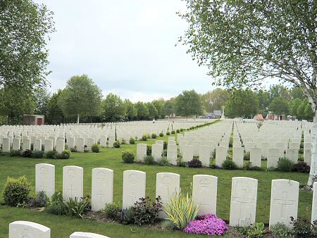 Hooge Crater Cemetery