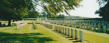 Lapugnoy Military Cemetery