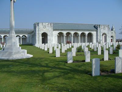 Le Touret Miltary Cemetery, Richebourg-L'Avoue
