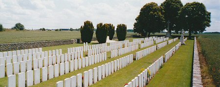 Daours Communal Cemetery Extension, Somme