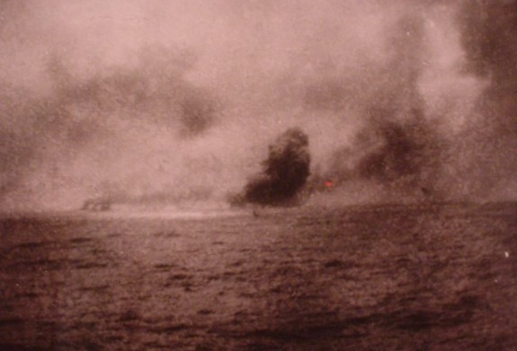 HMS Queen Mary sinking